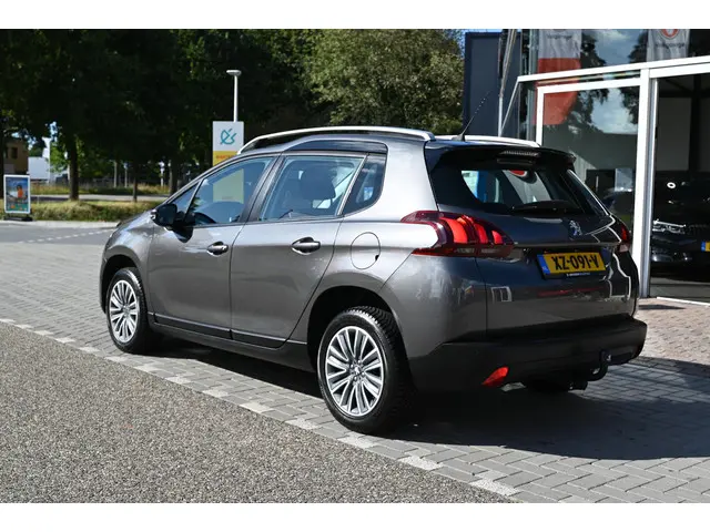 Peugeot 2008 1.2 PureTech Signature 2019 Benzine 5