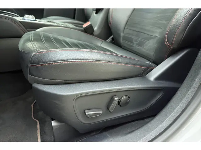 Ford Kuga 2.5 PHEV Vignale 2021 Hybride Benzine 21