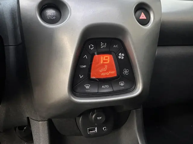 Toyota Aygo 1.0 VVT-i x-wave 2017 Benzine 19