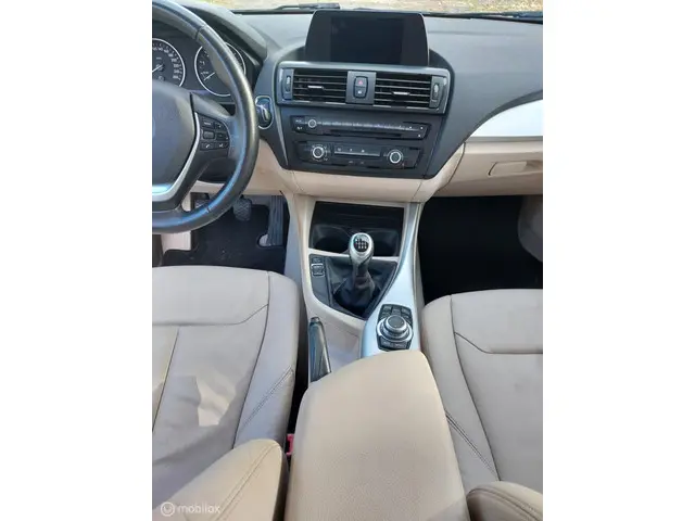 BMW 1 Serie 114i EDE Business Sport 2013 Benzine 19