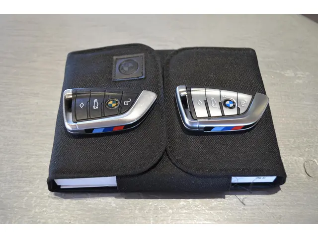 BMW 3 Serie 2.0 260 pk M-Sport Edition / 19"M / 2020 Benzine 12