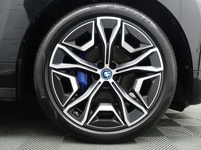 BMW iX xDrive40 M Sport Plus 77 kWh- 2023 Elektrisch 30