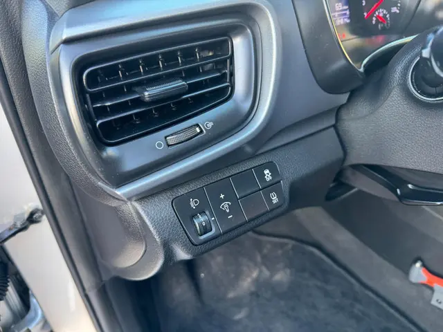 Kia Stonic 1.0 T-GDi DynamicLine 2020 Benzine 17