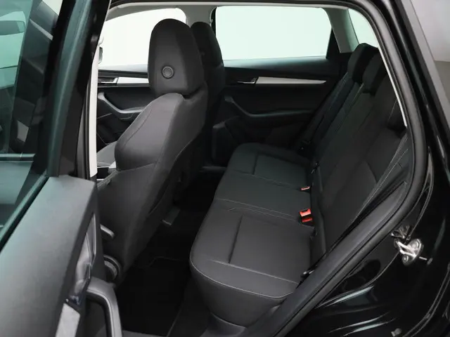 Škoda Karoq 1.0TSI/115PK Selection 2025 Benzine 18