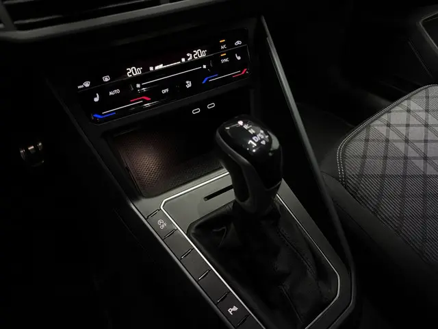 Volkswagen Polo 1.0 TSI R-Line IQ Aut 2023 2023 Benzine 14