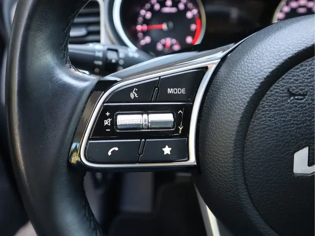 Kia Ceed 1.0 T-GDi 2022 Benzine 18