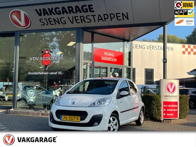 Peugeot 107 1.0 Sportium Rijklaarprijs !! 2012 Benzine 1