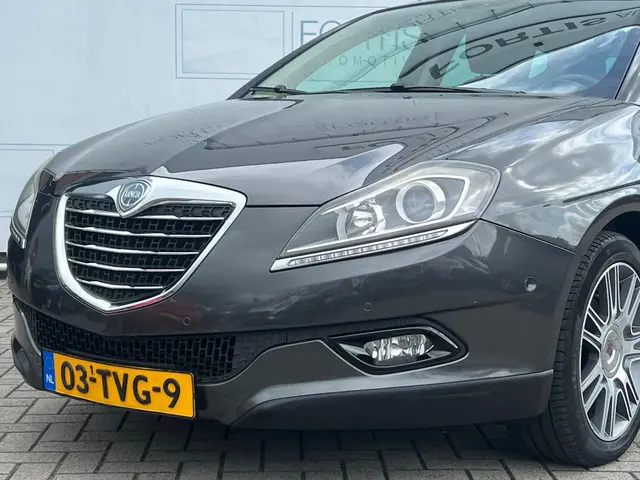 Lancia Delta 1.4 M.air Platinum 2012 Benzine 17