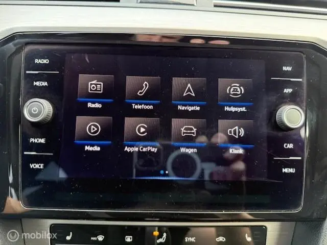 Volkswagen Passat Variant 2.0 TDI Business 2023 Diesel 17