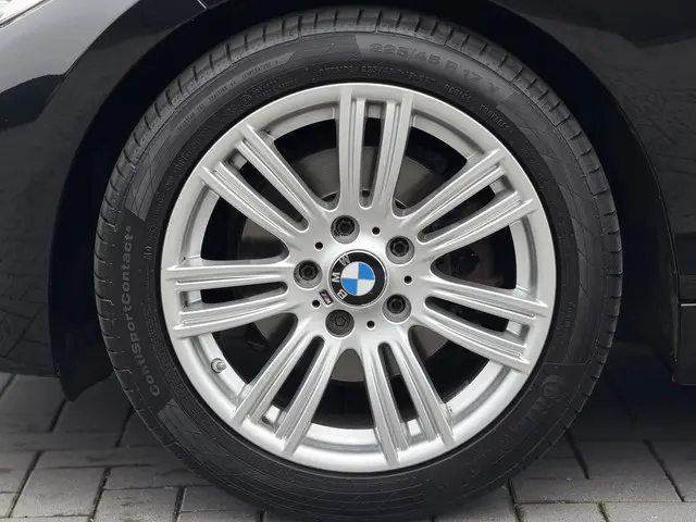 BMW 1 Serie 120i M Sport High Executive 2017 Benzine 5