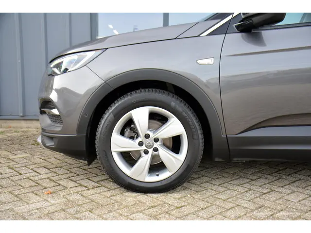 Opel Grandland X 1.2 Turbo Ultimate 2018 Benzine 25