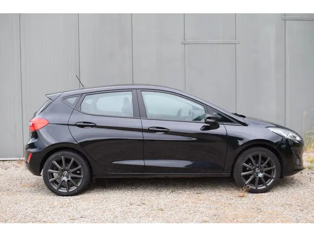 Ford Fiesta 1.1 Trend 2018 Benzine 6