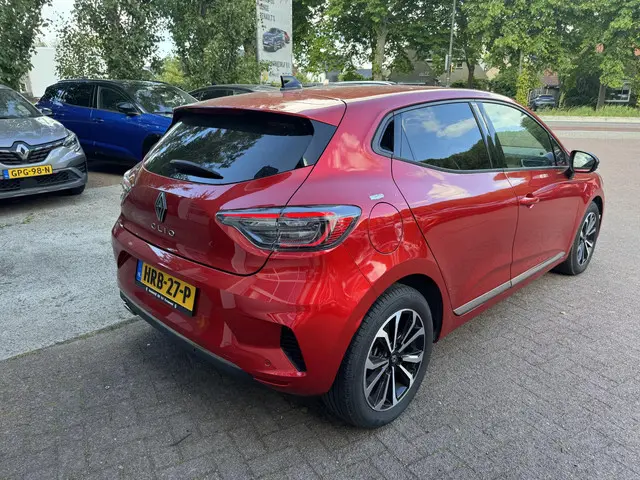 Renault Clio 1.0 TCe 90 GPF techno 2024 Benzine 5