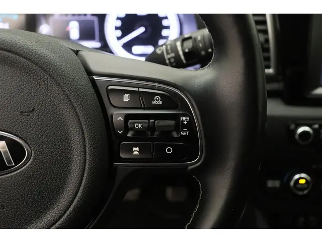 Kia Niro 1.6 GDi Hybrid SportsLine 2017 Hybride Benzine 26