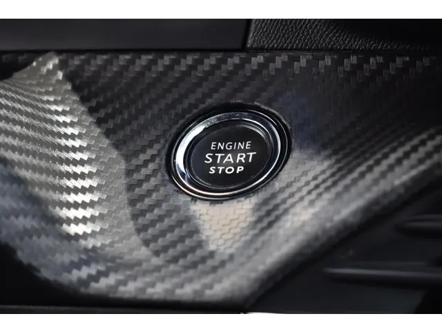 Peugeot 208 1.2 PureTech GT-Line 2020 Benzine 37