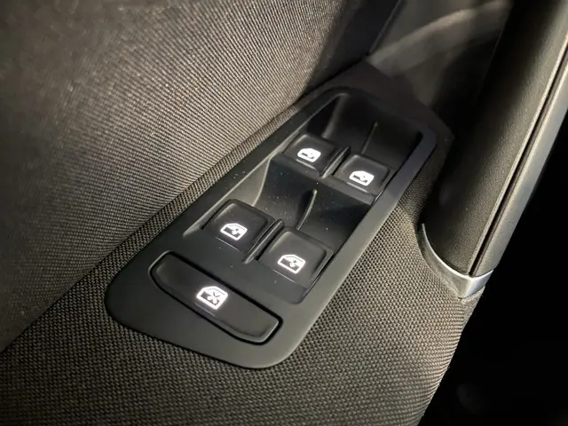 Volkswagen e-Golf E-DITION 2020 Elektrisch 25