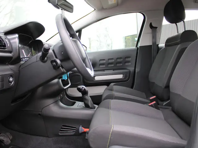 Citroën C3 1.2 PureTech Plus 2024 Benzine 14
