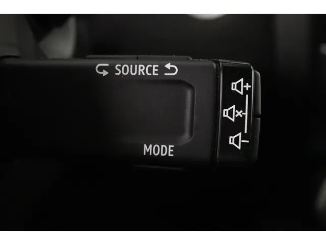 Renault Clio 1.0 TCe 90 GPF esprit Alpine 2024 Benzine 27