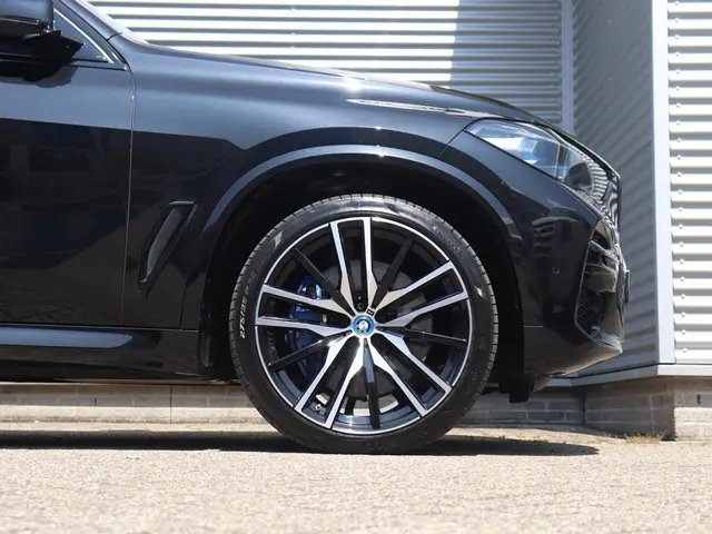BMW X5 xDrive45e 2022 Hybride Benzine 6