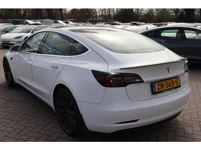 Tesla Model 3 Performance AWD 75 kWh 2019 Elektrisch 8