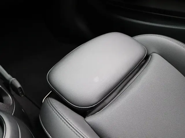 MINI 3-Deurs Cooper 2023 Benzine 26