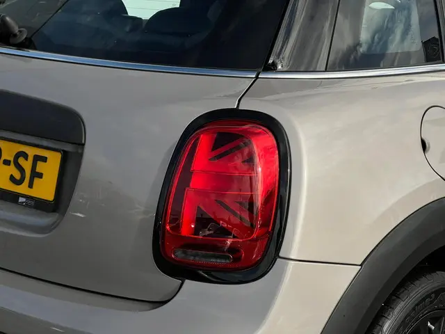 MINI Cooper 1.5 Business Edition 2021 Benzine 13