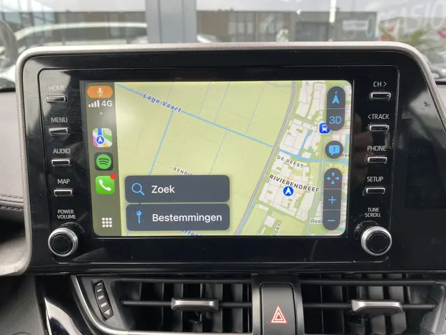 Toyota C-HR 1.8 Hybrid Active 2022 Hybride Benzine 23
