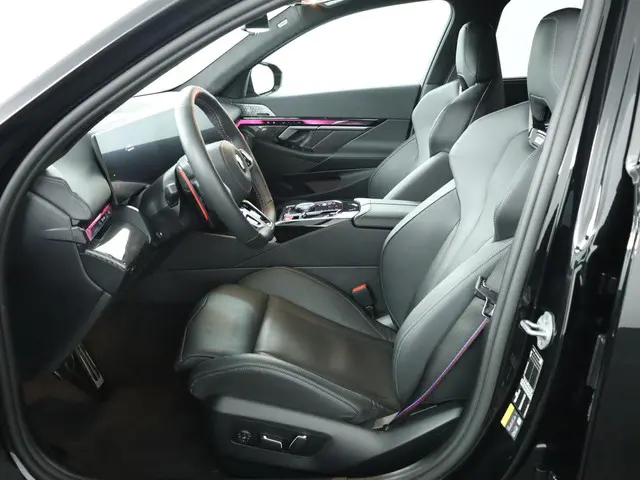 BMW M5 5-serie 2025 Hybride Benzine 13