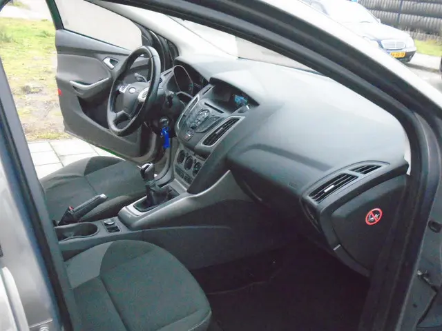 Ford Focus Wagon 1.0 EcoBoost Trend / AIRCO 2012 Benzine 15