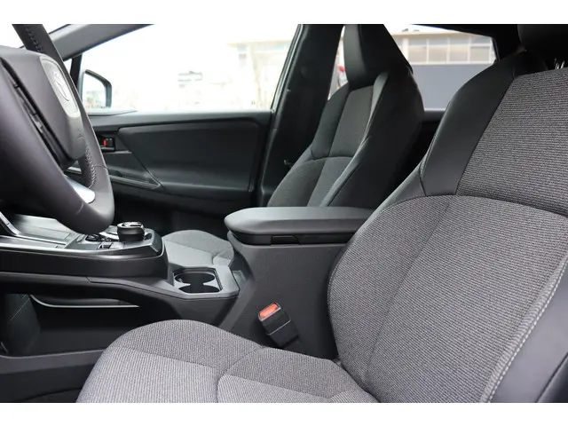 Toyota bZ4X Dynamic 73 kWh 2026 Elektrisch 30