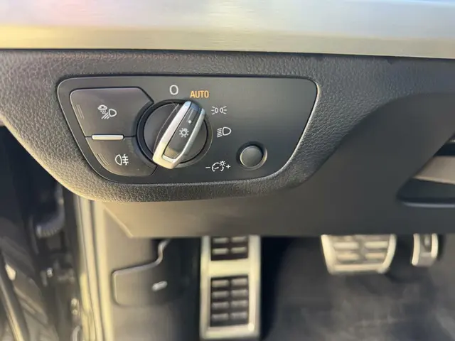 Audi Q5 40 TDI QUATTRO 3x S LINE 2021 Diesel 28