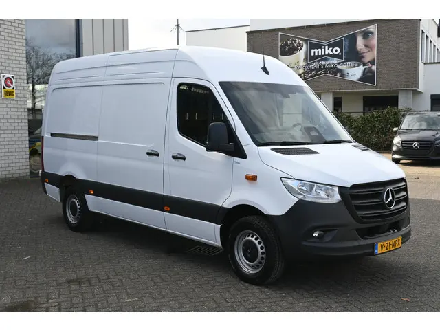 Mercedes-Benz Sprinter 317 CDI L2H2 Pro 2024 Diesel 9