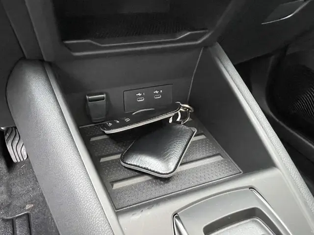 Mitsubishi Grandis 1.8 HEV Instyle 2025 Hybride Benzine 17