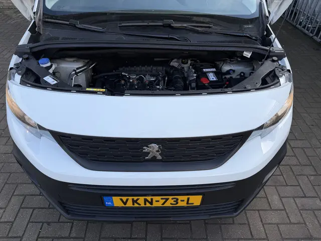 Peugeot Partner 1.2 PureTech Premium 2021 Benzine 8
