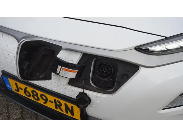Hyundai Kona EV Comfort 64 kWh 3-fase 2020 Elektrisch 8