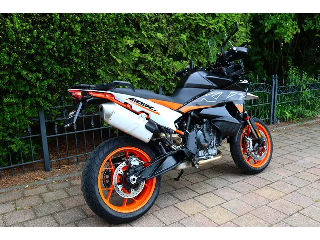 KTM 890 SMT ABS TechPack 2023 Benzine 9
