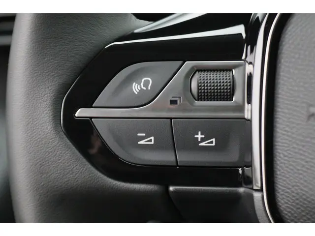 Peugeot e-Partner 136 L1 50 kWh 2023 Elektrisch 34