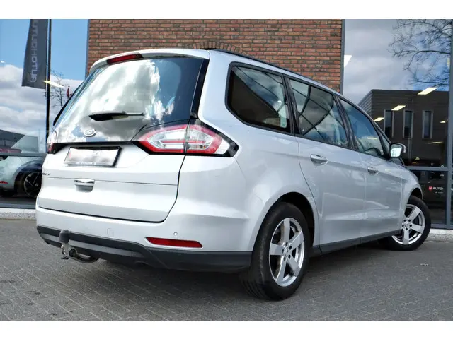 Ford Galaxy 1.5 Trend 2016 Benzine 2