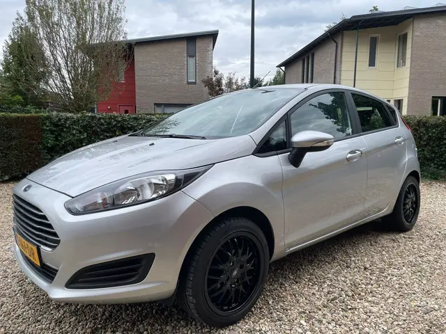 Ford Fiesta 1.25 2015 Benzine