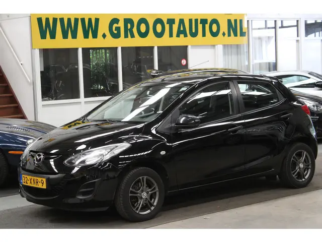 Mazda 2 1.3 Cool 2012 Benzine