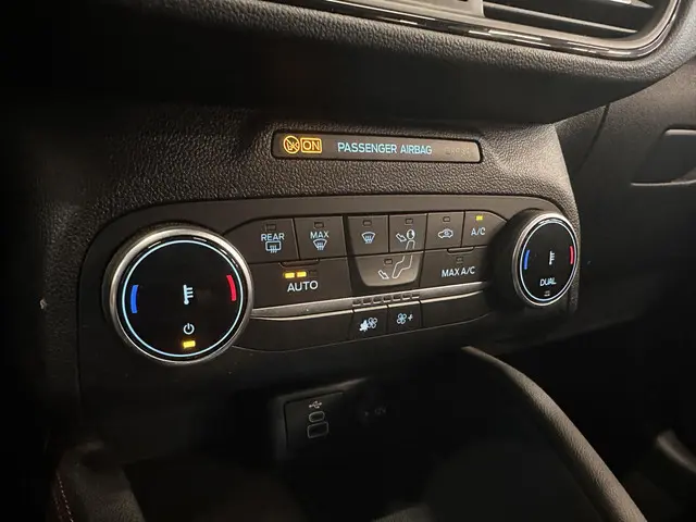 Ford Kuga 2.5 PHEV ST-Line 2023 Hybride Benzine 28