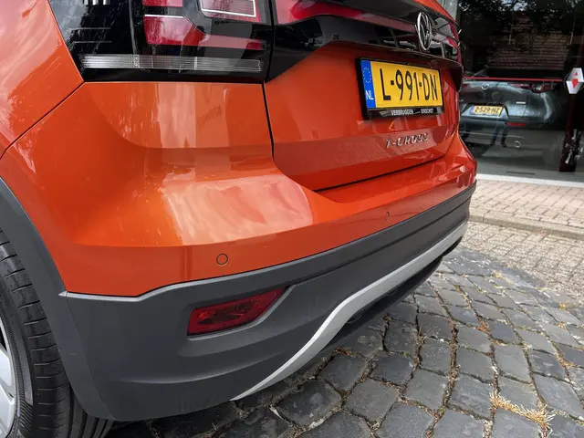 Volkswagen T-Cross 1.0 TSI Life 2021 Benzine 36
