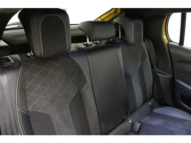 Peugeot 208 1.2 PureTech GT Pack 2022 Benzine 16