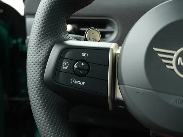 MINI 3-Deurs Cooper C 2025 Benzine 18