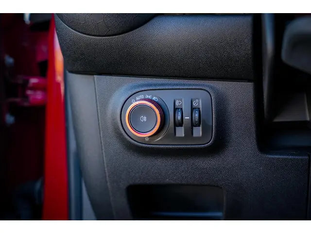Opel ADAM 1.0 Turbo Rocks 2015 Benzine 20