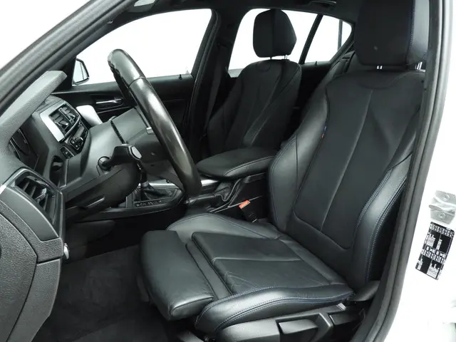 BMW 1 Serie 118i 2019 Benzine 7