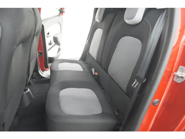 Renault Twingo SCe 70 Intens 2019 Benzine 28