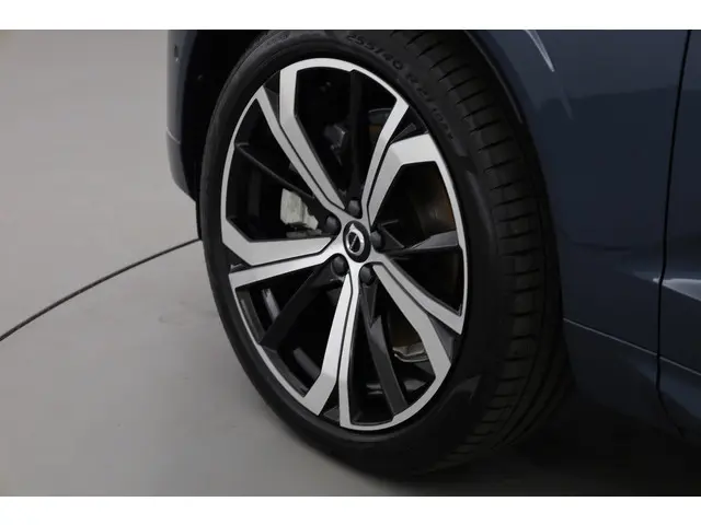 Volvo XC60 2.0 T8 AWD Ultra Dark 2025 Hybride Benzine 29