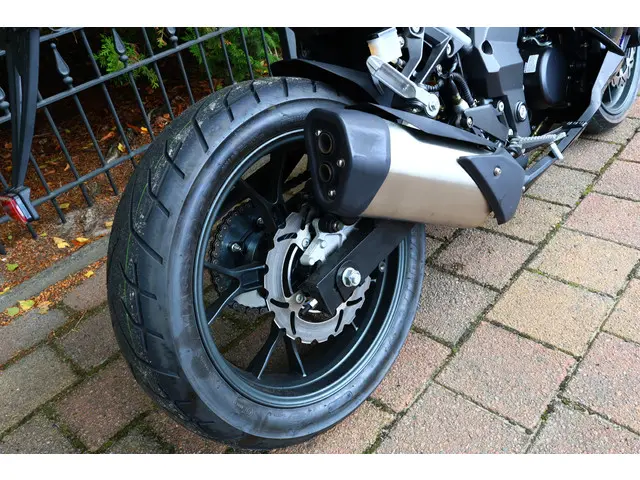 Yamaha YZF R125 TRMOTOR 125 GP-ONE [A1 A2] 2025 Benzine 16