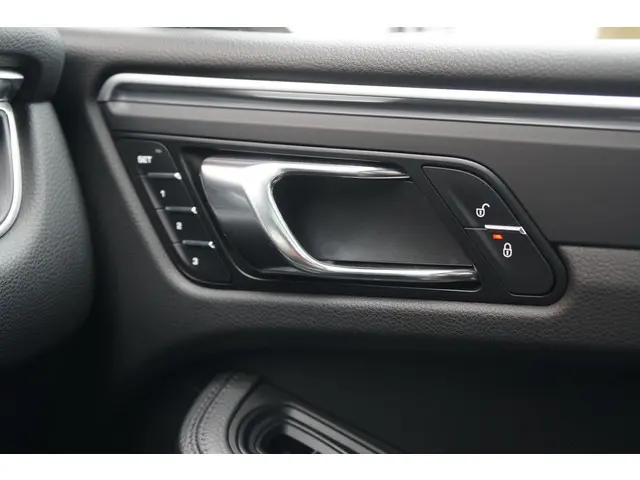 Porsche Macan 2.0 2018 Benzine 56